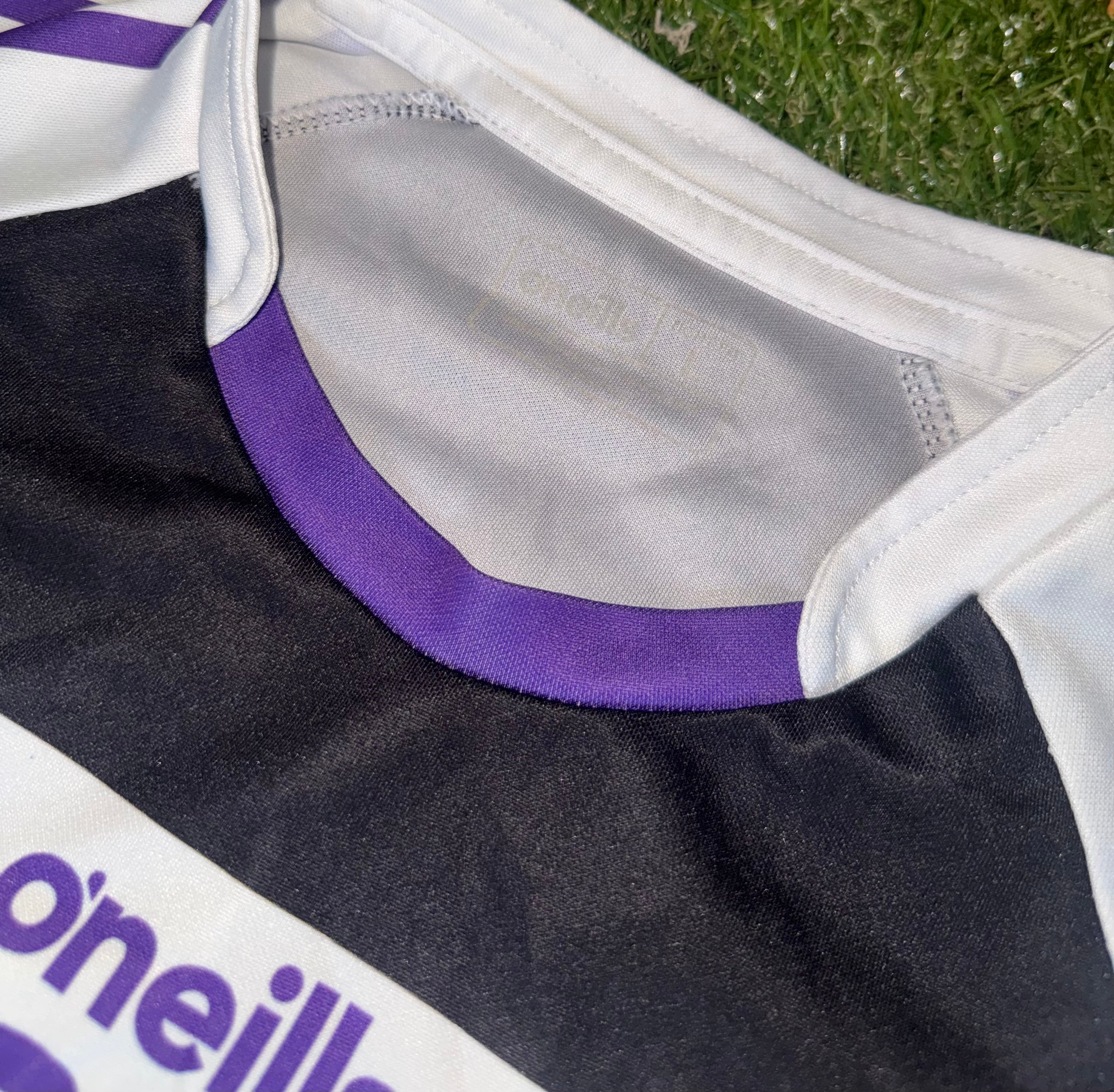 Large Tight Fit - O’Neills GAA Jersey - No.27