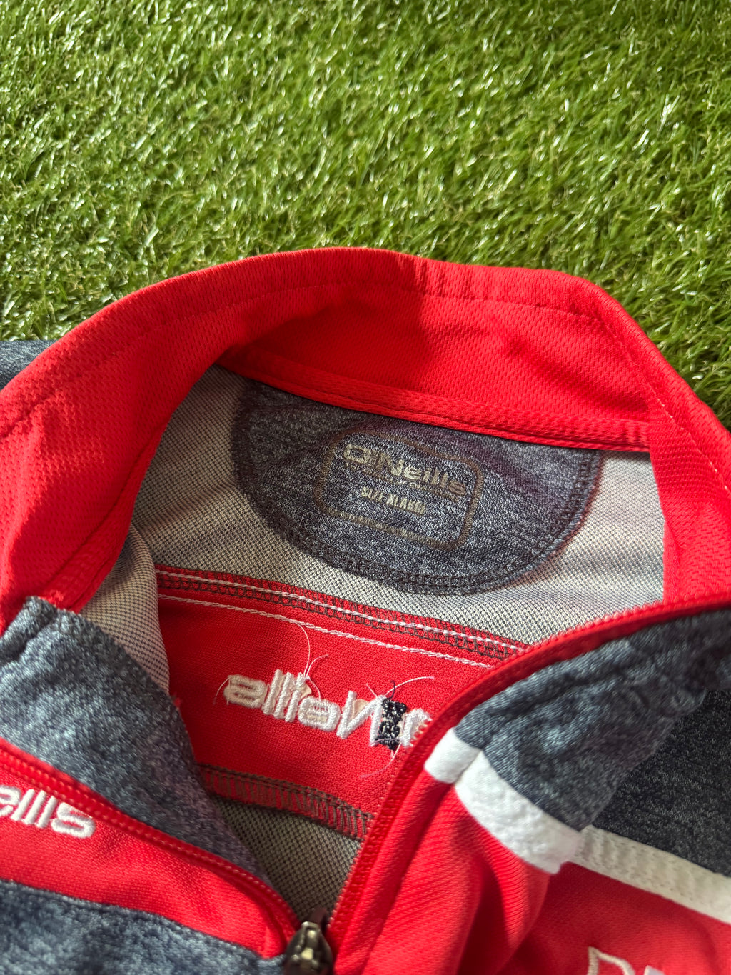Player Issue Cork GAA jacket - O’Neills - Size XL