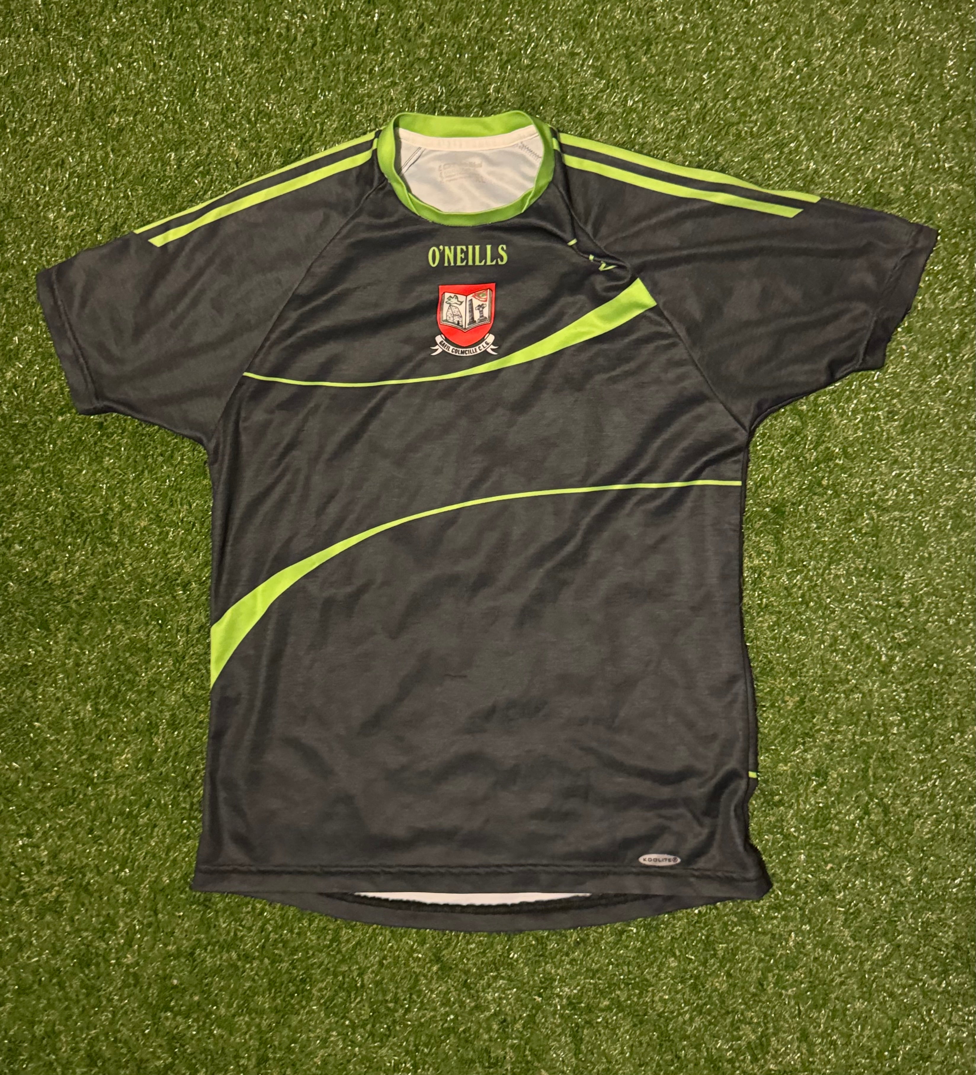 O’Neills Kells GAA Jersey - Size XL Tight Fit